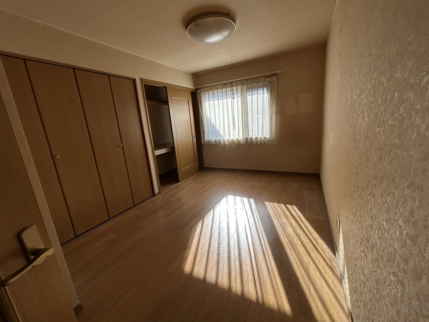 青森県八戸市根城７丁目１４番地１０（住居表示）