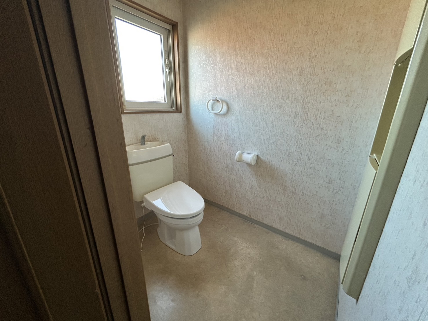 青森県八戸市根城７丁目１４番地１０（住居表示）