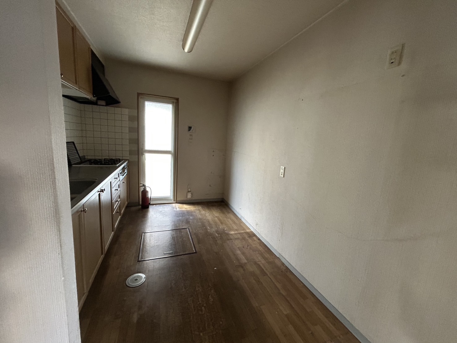 青森県八戸市根城７丁目１４番地１０（住居表示）